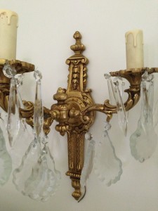 sconce-crystal-wall